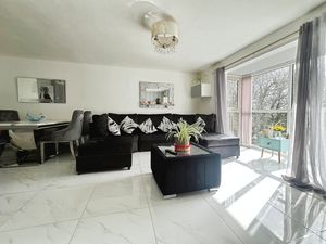 Lounge- click for photo gallery